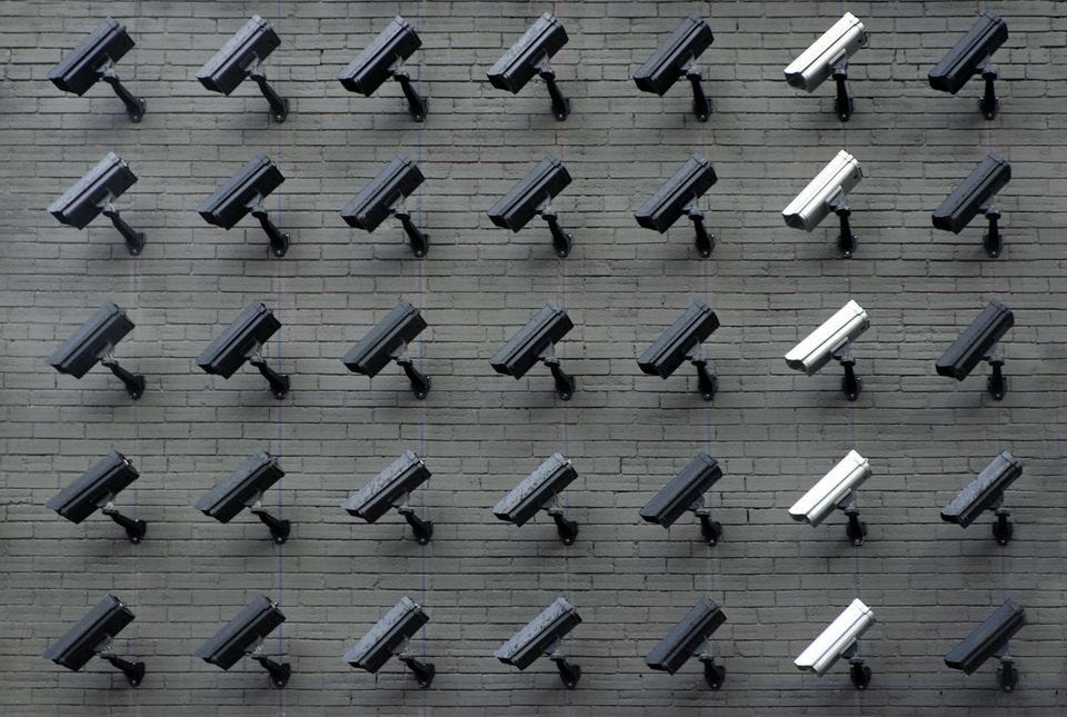 Monero vs. Zcash and the Race to Anonymity Monero vs. Zcash and the Race to Anonymity