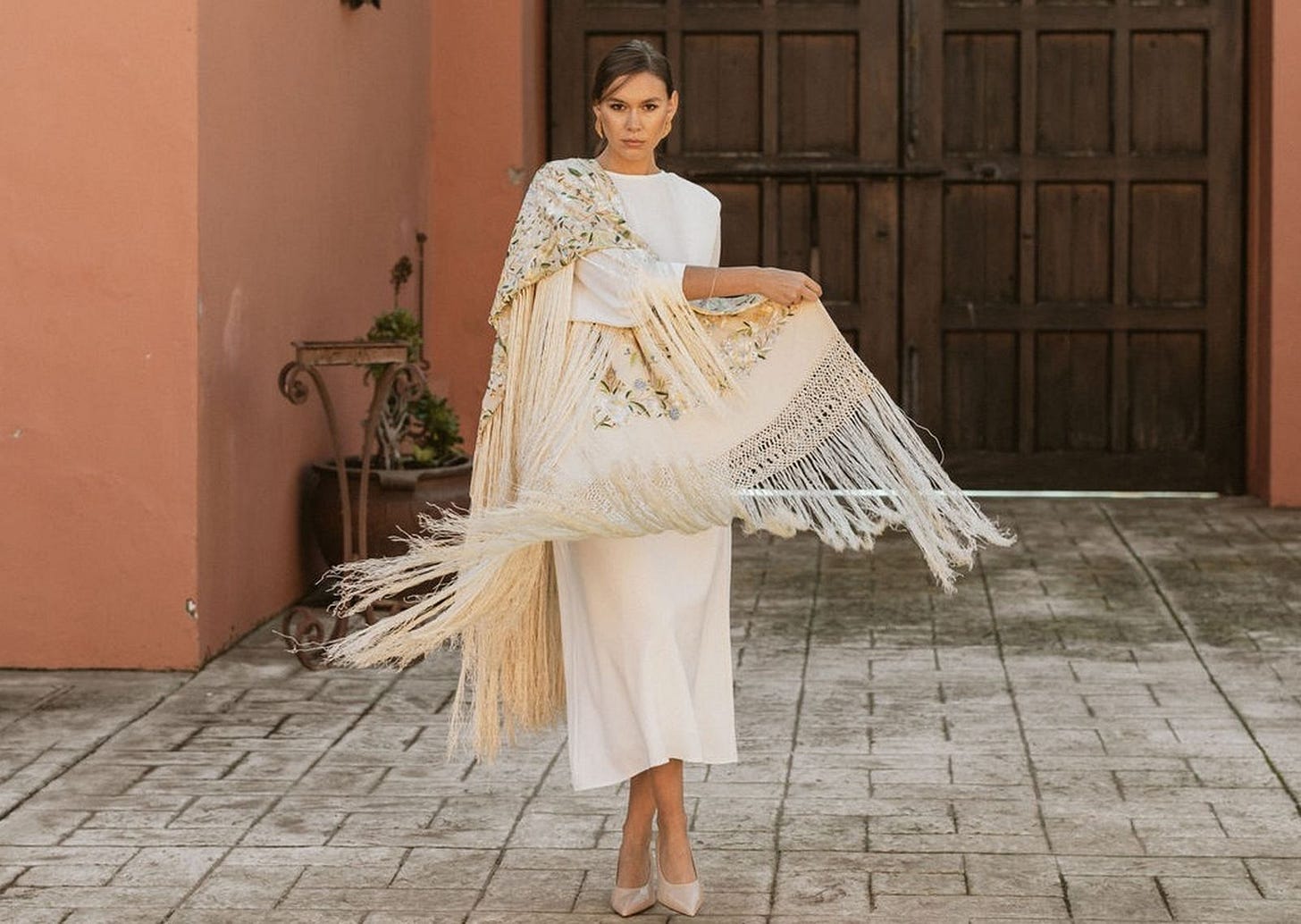 Mujer con look para la Velá de Santa Ana Mujer con look para la Velá de Santa Ana