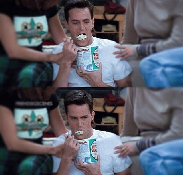 Chandler comiendo helado es adorable 😂😍