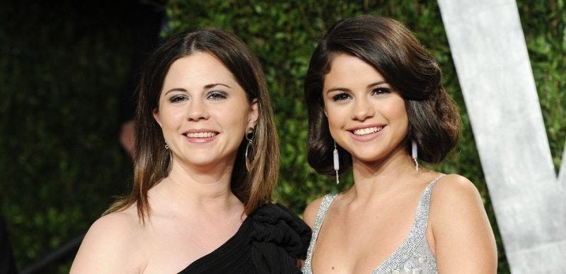 selena gomez with mother selena gomez with mother