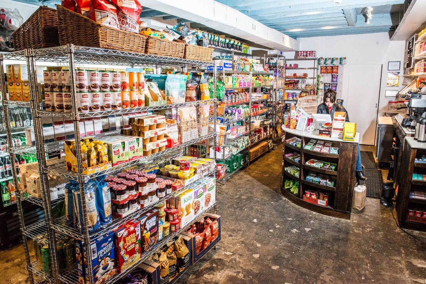 Photo of convenience store