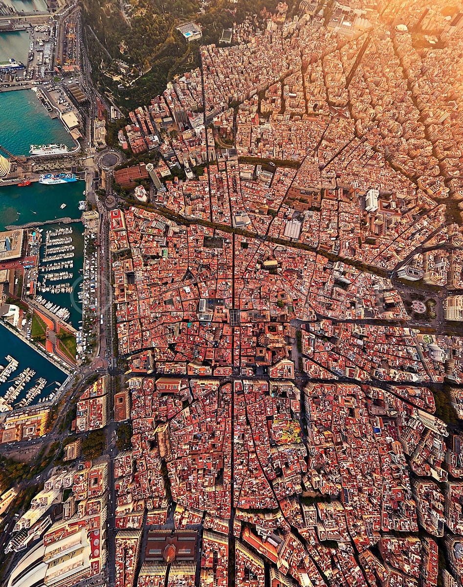 Andrew Griffiths Photography | Barcelona - Gothic Quarter High Altitude