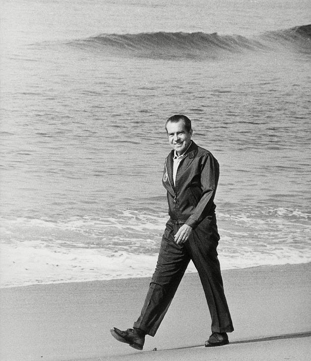 Richard Nixon's bizarre behavior revealed by secret service agents before  he resigned | Daily Mail Online