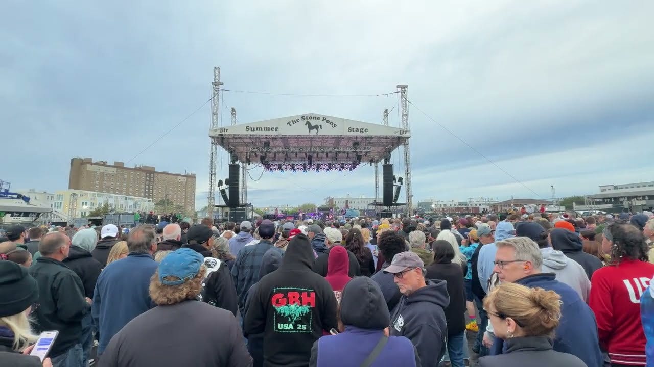Joe Russo's Almost Dead Breaks Out Van Morrison Cover With Matt Trowbridge In Asbury Park Joe Russo's Almost Dead Breaks Out Van Morrison Cover With Matt Trowbridge In Asbury Park