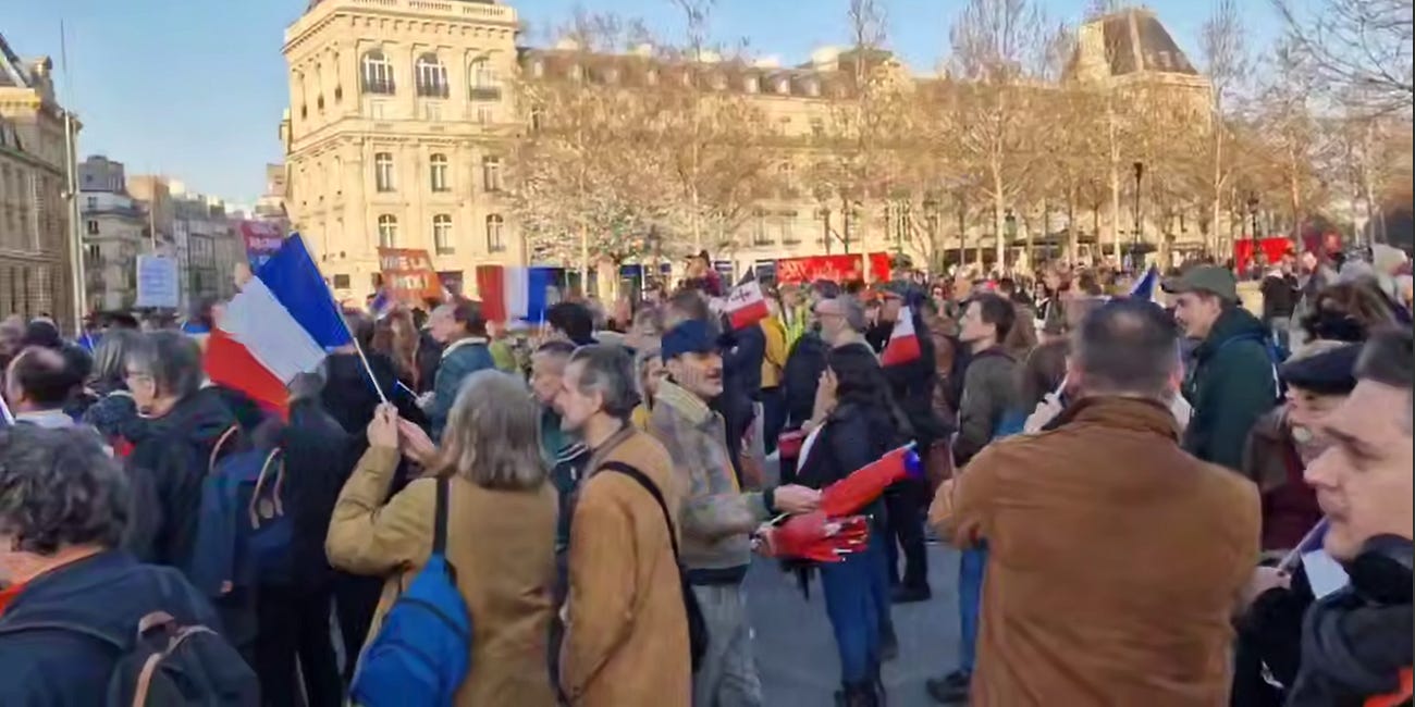 Όχι άλλα όπλα στην Ουκρανία!