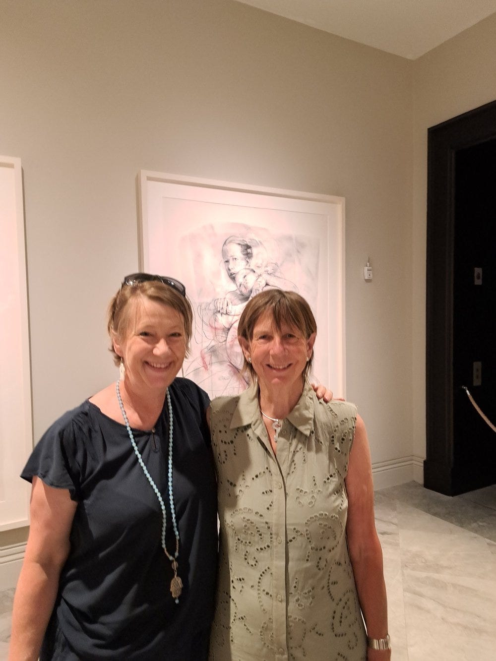 Gallery-trotting partner