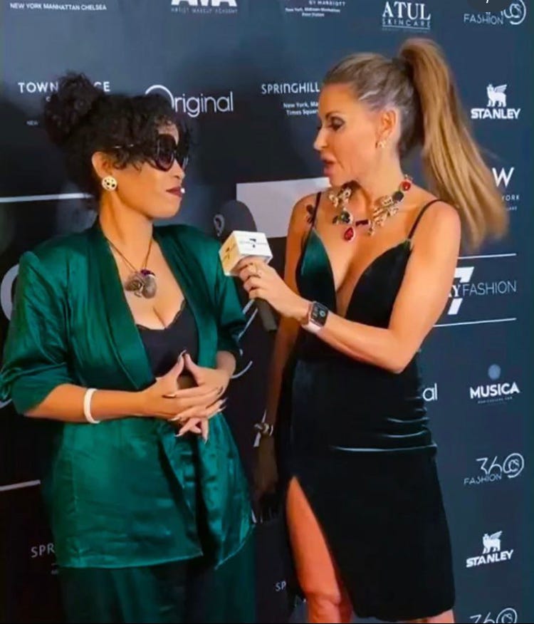 Photo: TamikaWest / Wikimedia Commons (CC BY-SA 4.0) Celebrity Wardrobe Stylist Pilar Scratch interviewed on the red carpet during New York Fashion Week
