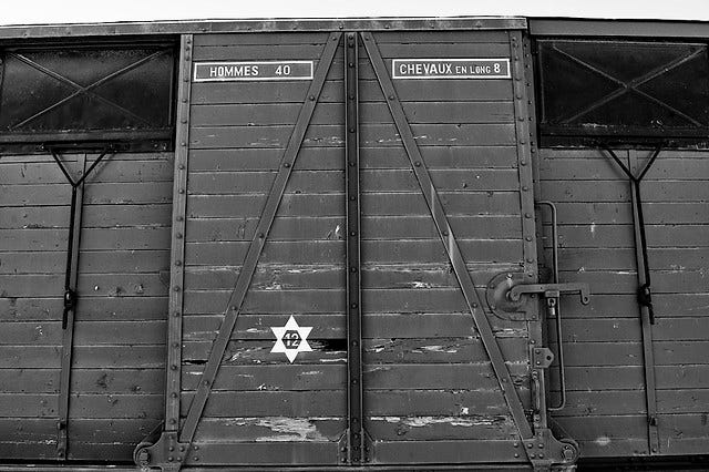 Hommes : 40 - Chevaux en long : 8 | Monument national des Ev… | Flickr