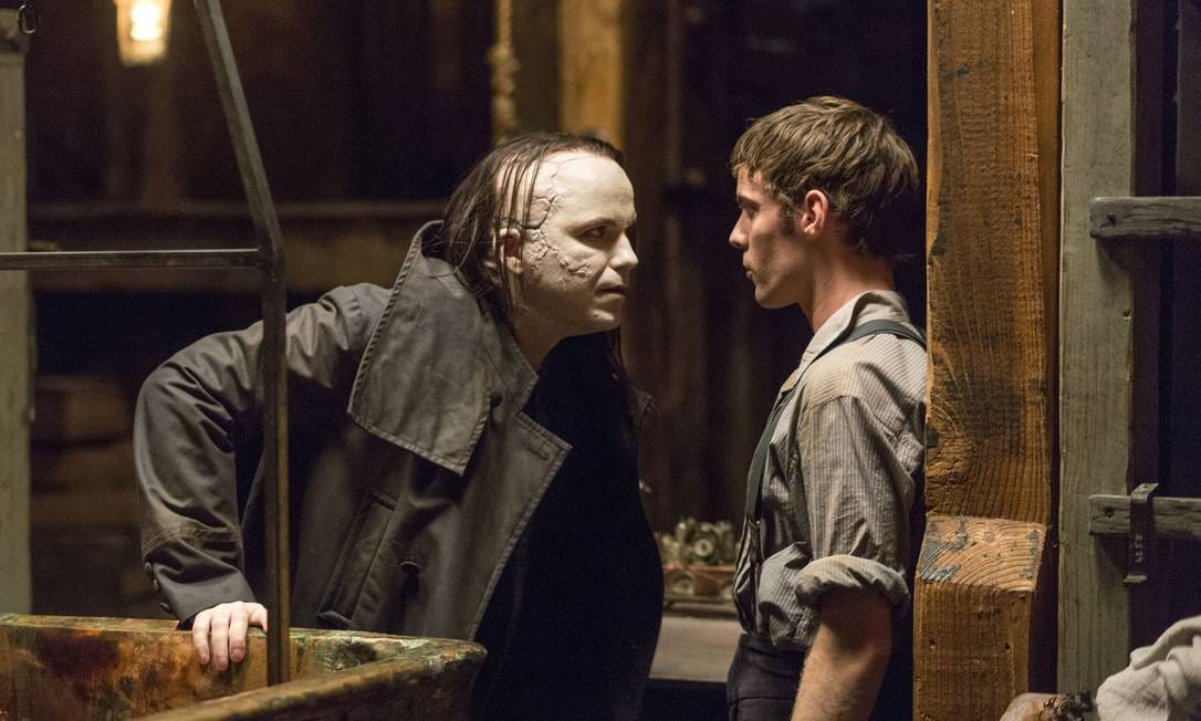 Harry Treadaway, o Frankestein de 'Penny dreadful', conta que aprendeu a  abrir cadáveres para papel - Jornal O Globo
