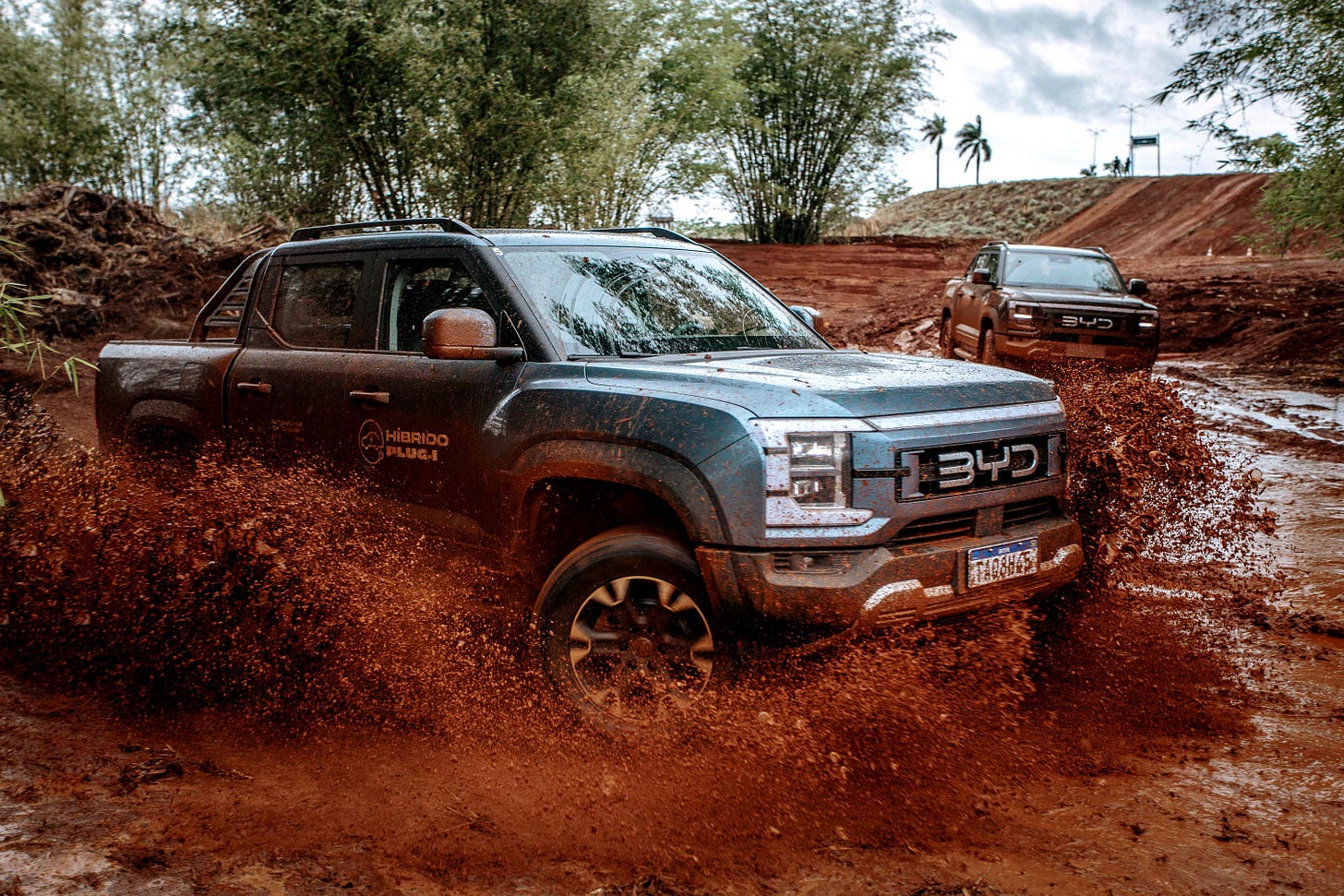 BYD SHARK Makes Waves in Brazil, Redefining Performance and Sustainability