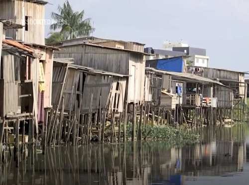Belem shanty by the river