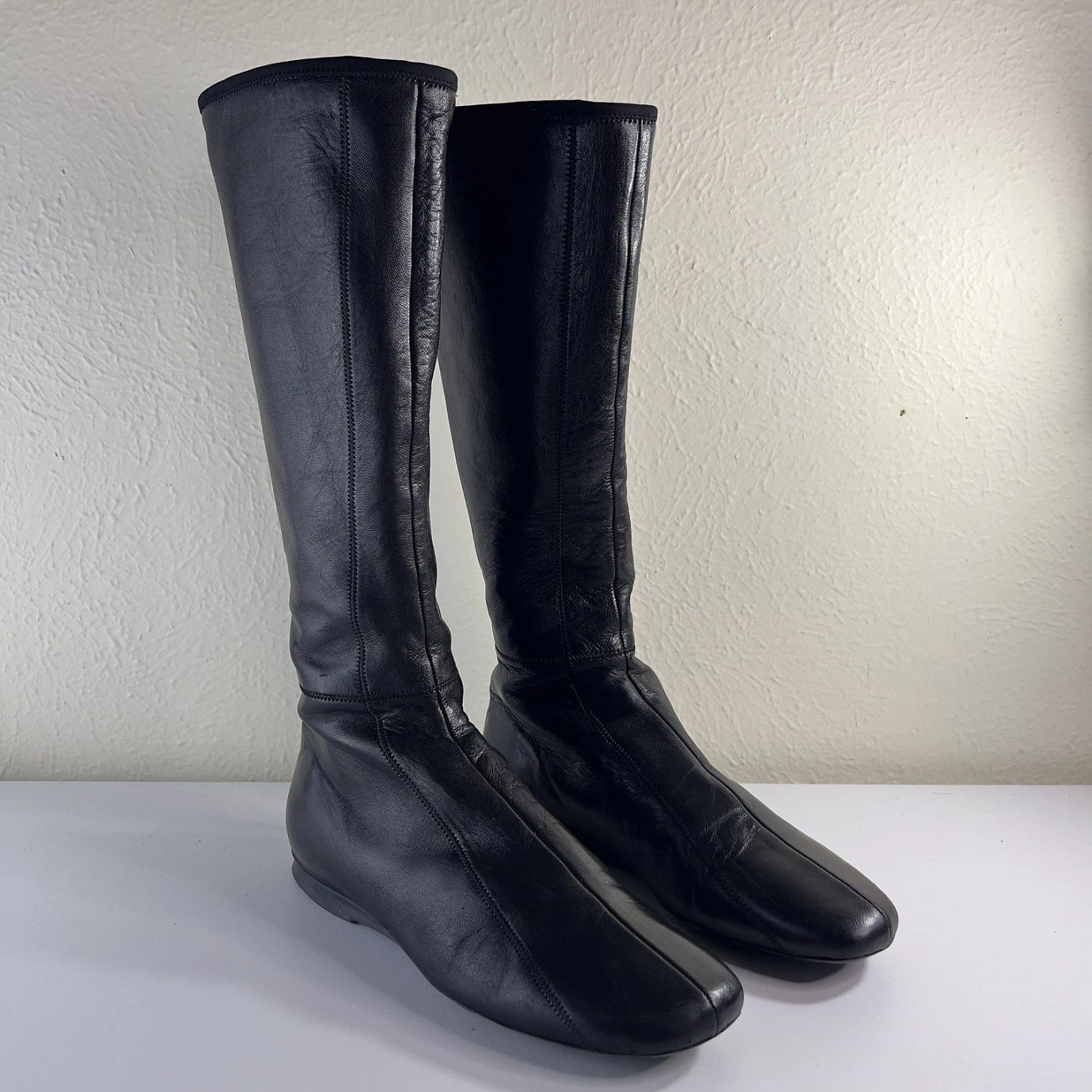 Picture 1 of 16 Picture 1 of 16