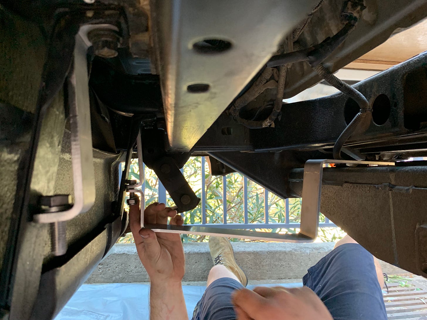 thorburns tank brackets