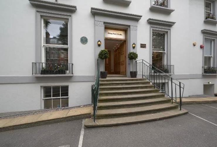 Entrance today 1200x801