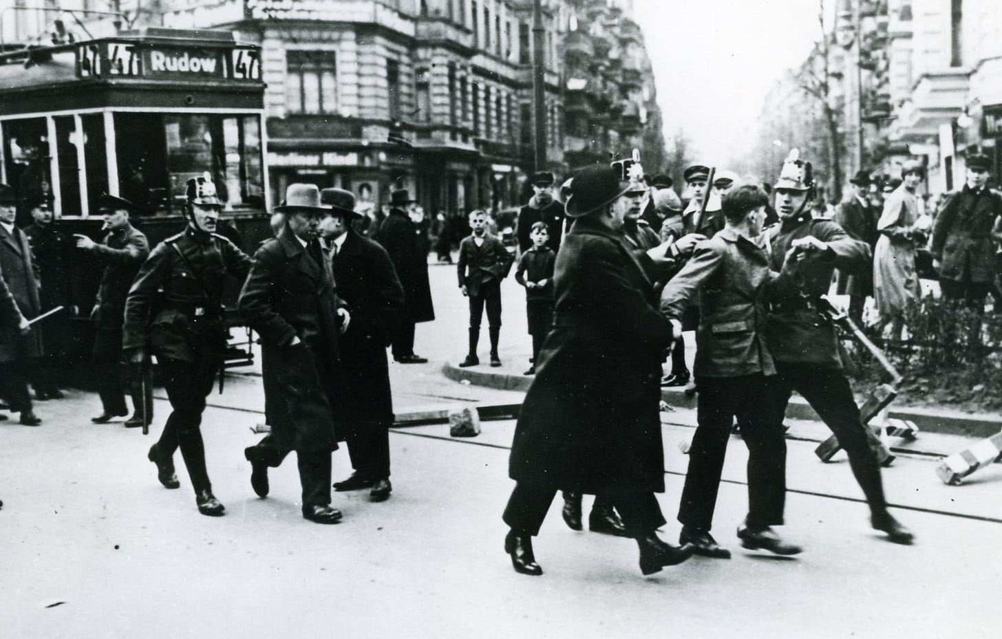 Blutmai riots are coming! | The 1920s Berlin Project