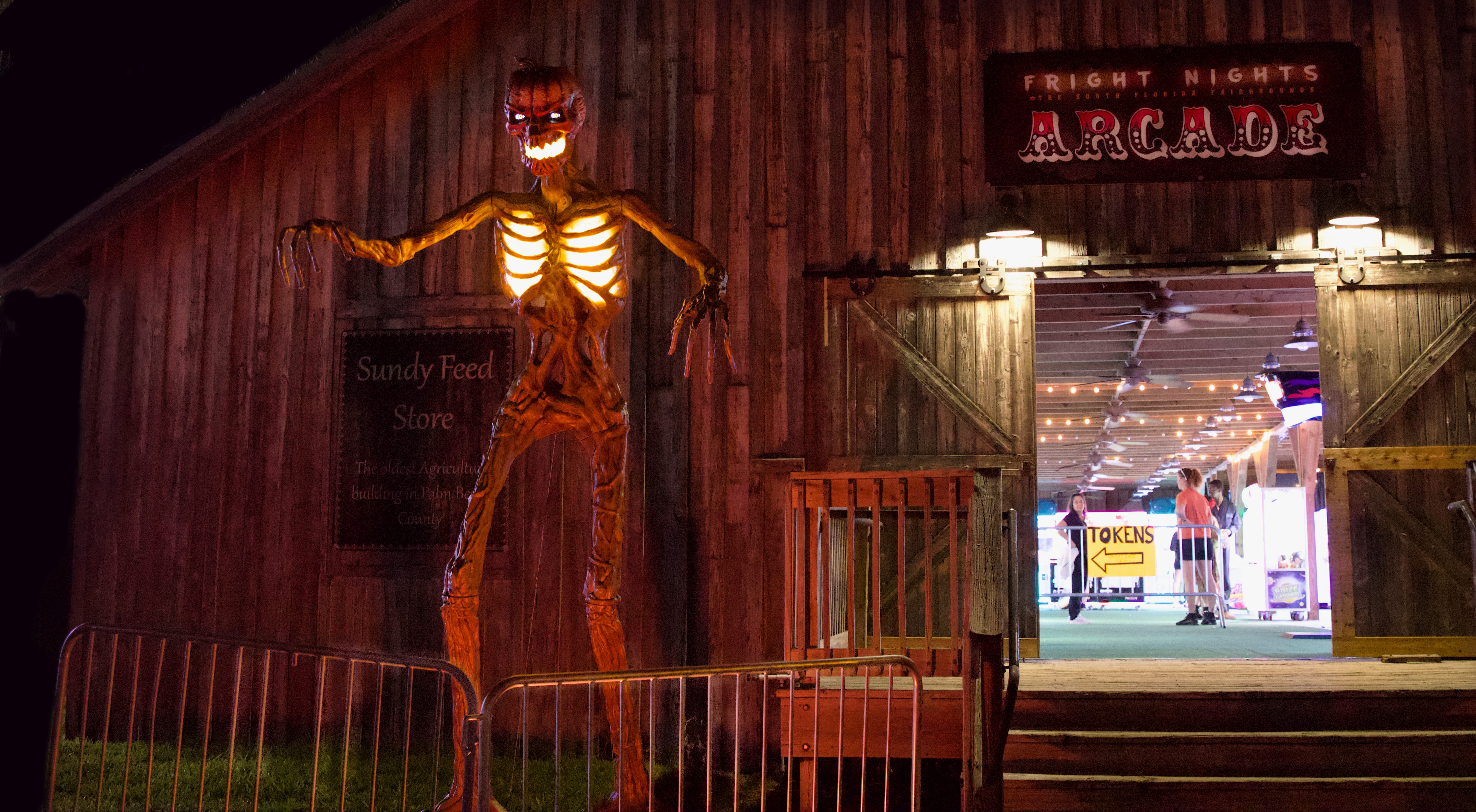 The Claw: Inside a Makeshift Arcade at Fright Nights