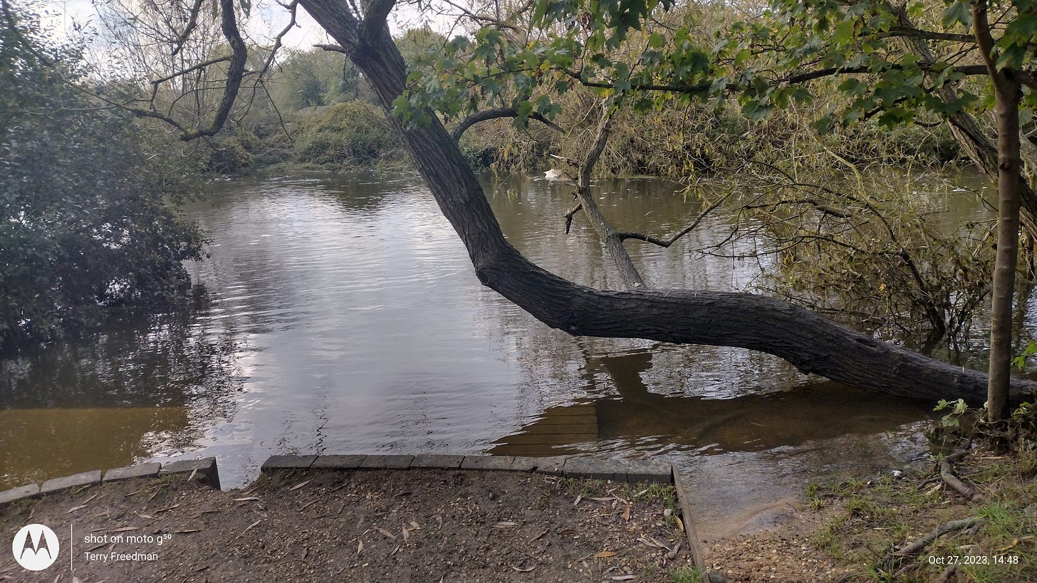 Opposite the village green at Westleton — photo by Terry Freedman