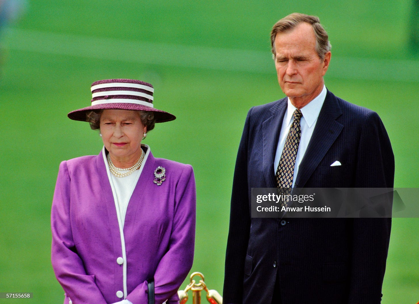 Queen Elizabeth ll on White House Lawn