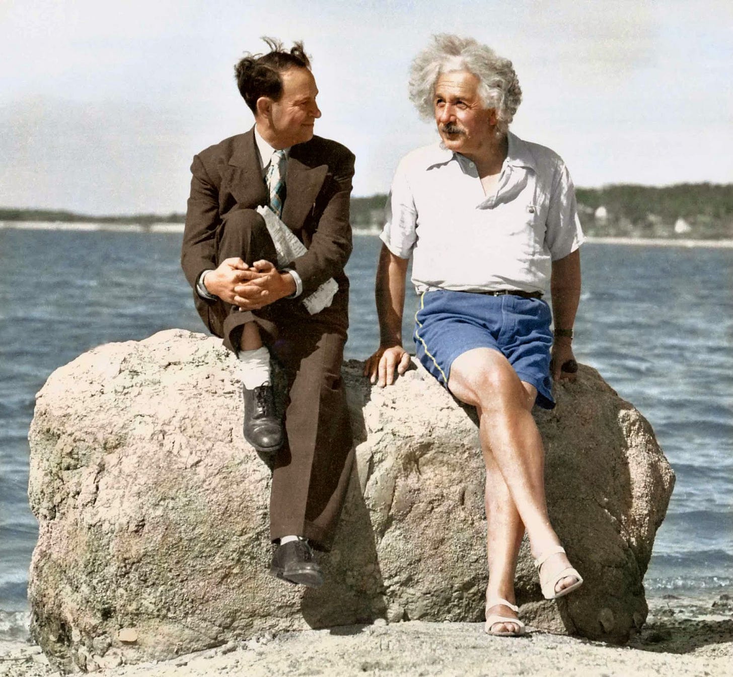 Photographs of Einstein at the beach, 1939 - Rare Historical Photos