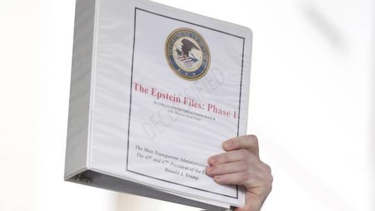 Az amerikai igazságügyi minisztérium kiadta az Epstein-akták: 1. Fázisát - Íme a teljes anyag