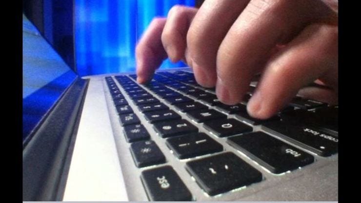 Computer 1447125783383 462223 ver1.0 640 360