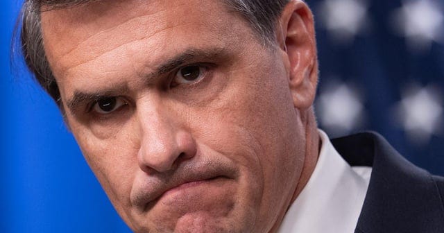 r/politics - Surprise! Todd Blanche Immediately Breaks His Promises to GOP Senators - Hours after being sworn in as attorney general, Blanche gave Donald Trump even more protections.
