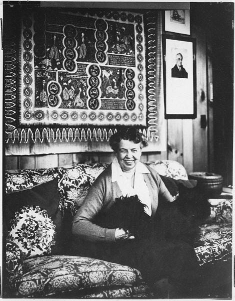 File:Eleanor Roosevelt and Fala at Val,Kill in Hyde Park - NARA - 197263.jpg