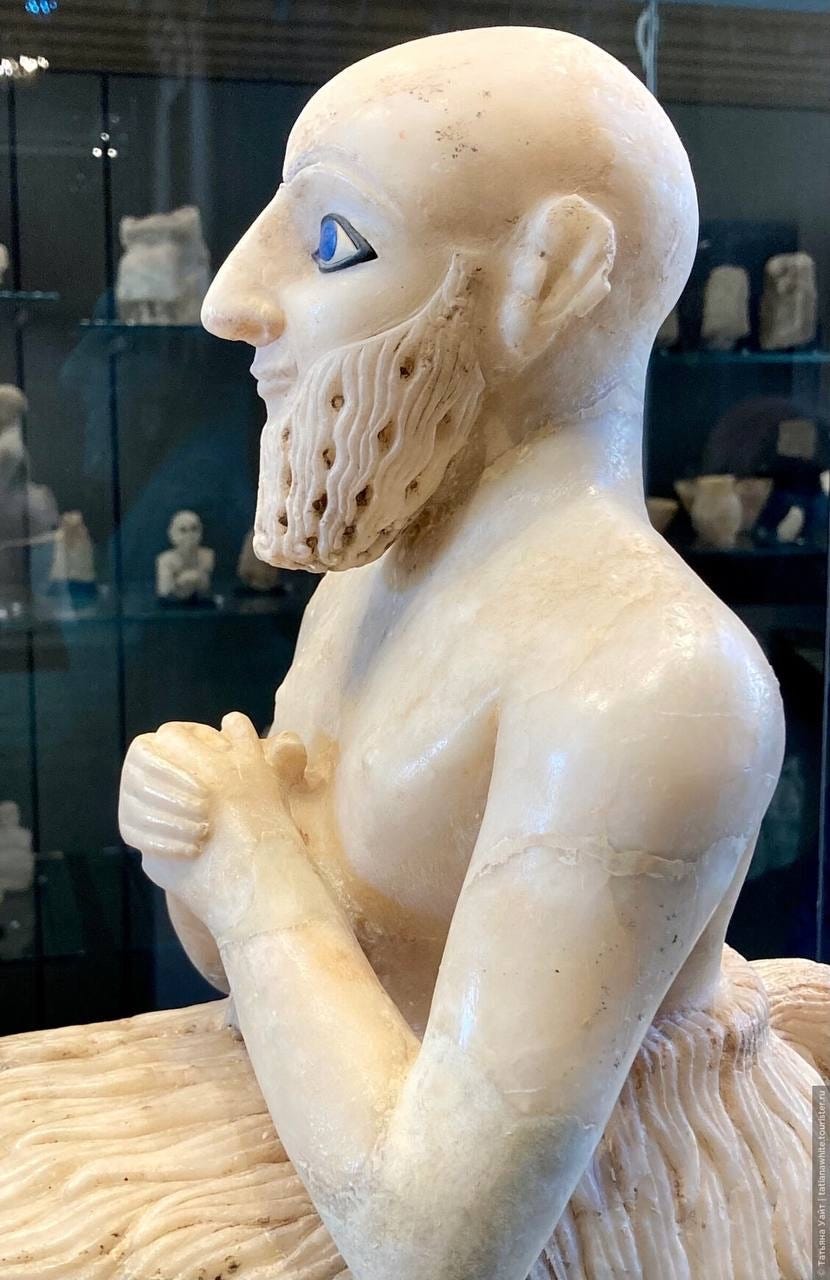 Ebih-Il, superintendent of Mari (c. 2350–2250 BCE) Ebih-Il, superintendent of Mari (c. 2350–2250 BCE)