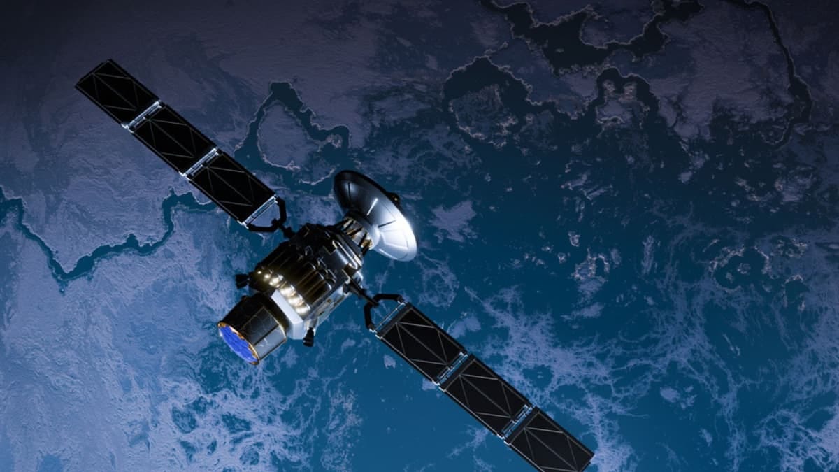 5x faster than Starlink: Chinese satellite beams data with minimal laser power 