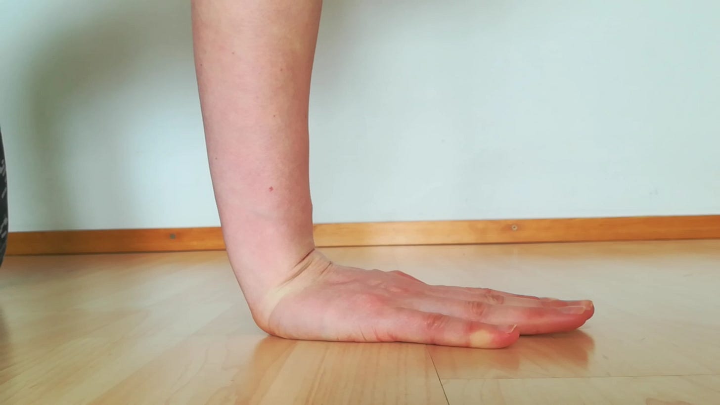 My wrist doesn't stand leaning on it -what should I do? - Fysioterapeutti  Enni Laitinen