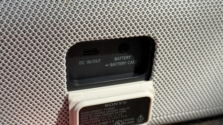 Sony Ult Field 3 buttons