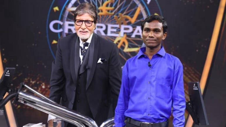 Not Just Hearts, Kaun Banega Crorepati's First Tribal Contestant Also Wins Big - The Indian Tribal Not Just Hearts, Kaun Banega Crorepati's First Tribal Contestant Also Wins Big - The Indian Tribal