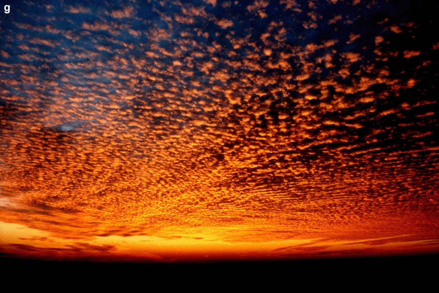 THE COLORS OF TWILIGHT AND SUNSET - Stephen F. Corfidi THE COLORS OF TWILIGHT AND SUNSET - Stephen F. Corfidi