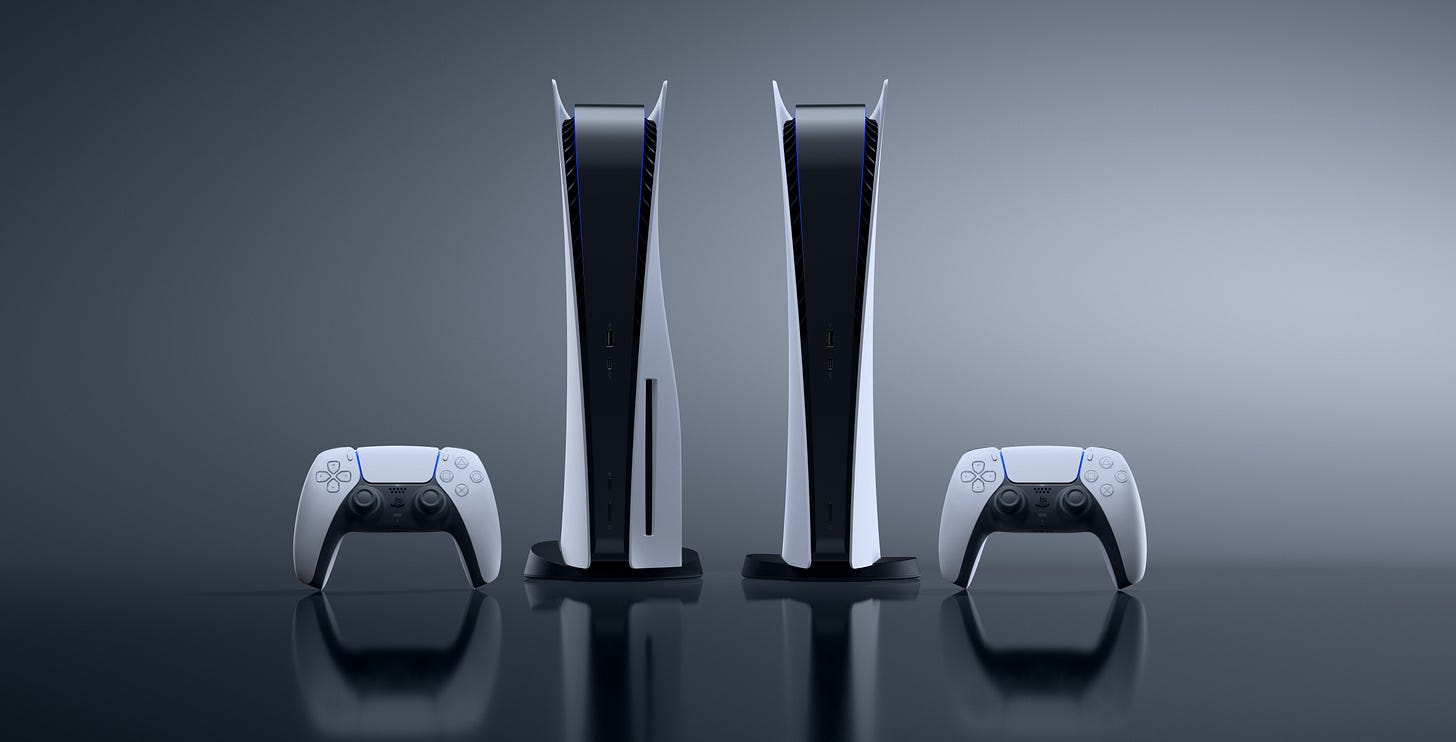 Photos of the PlayStation 5 and its controllers
