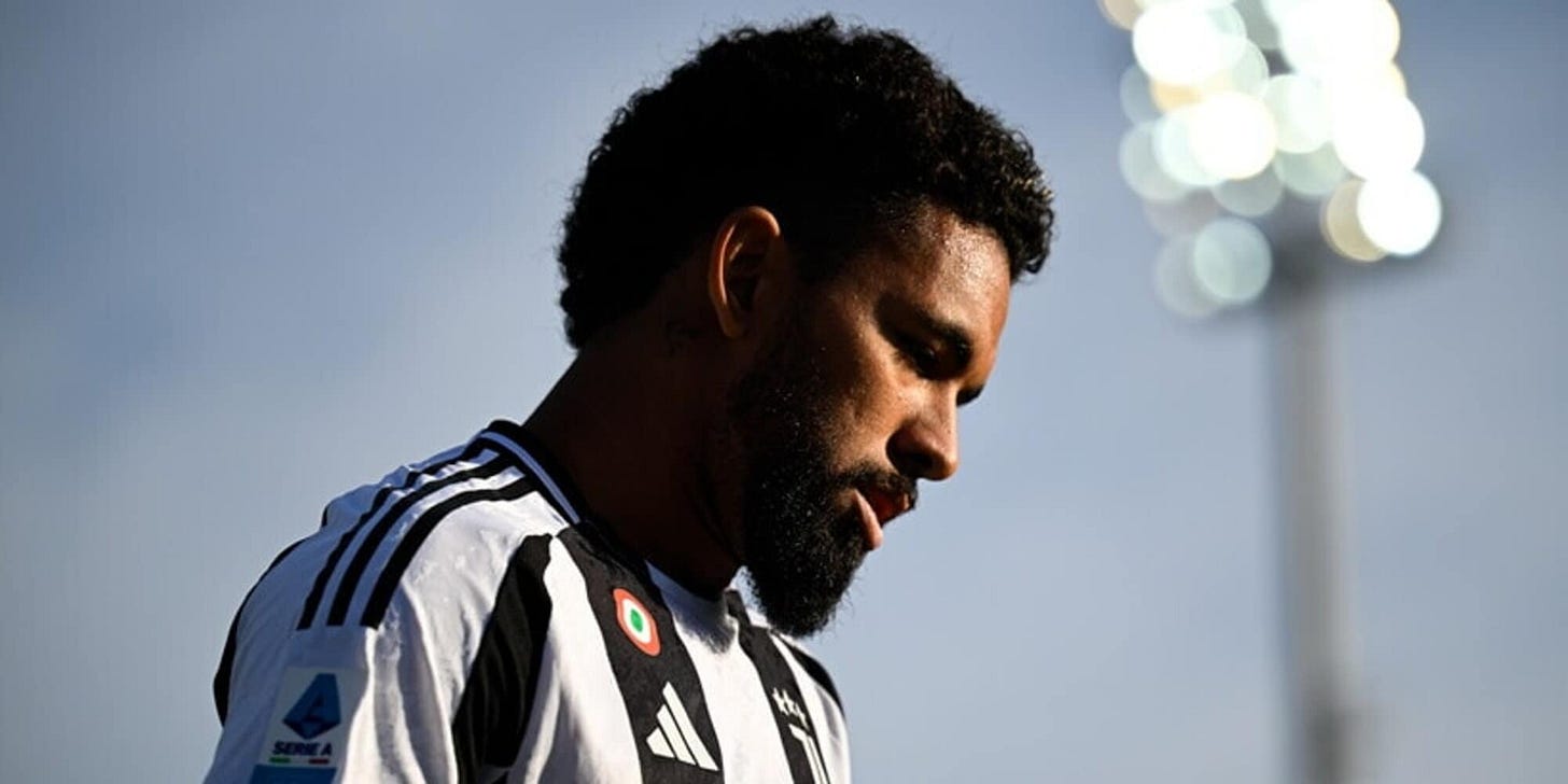 Douglas Luiz, la polemica social irrita la Juve. Parole mirate, l'obiettivo  è uno solo e costa caro