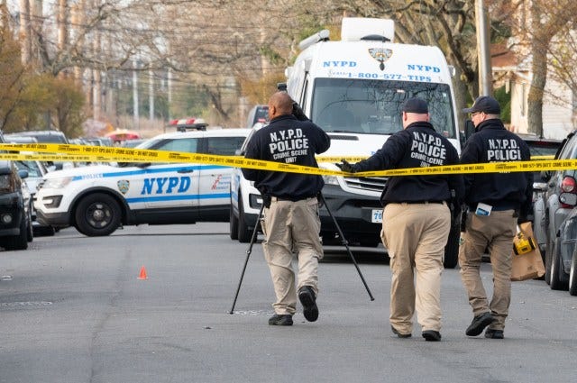 Teen, 16, shot and wounded in Far Rockaway, Queens Teen, 16, shot and wounded in Far Rockaway, Queens