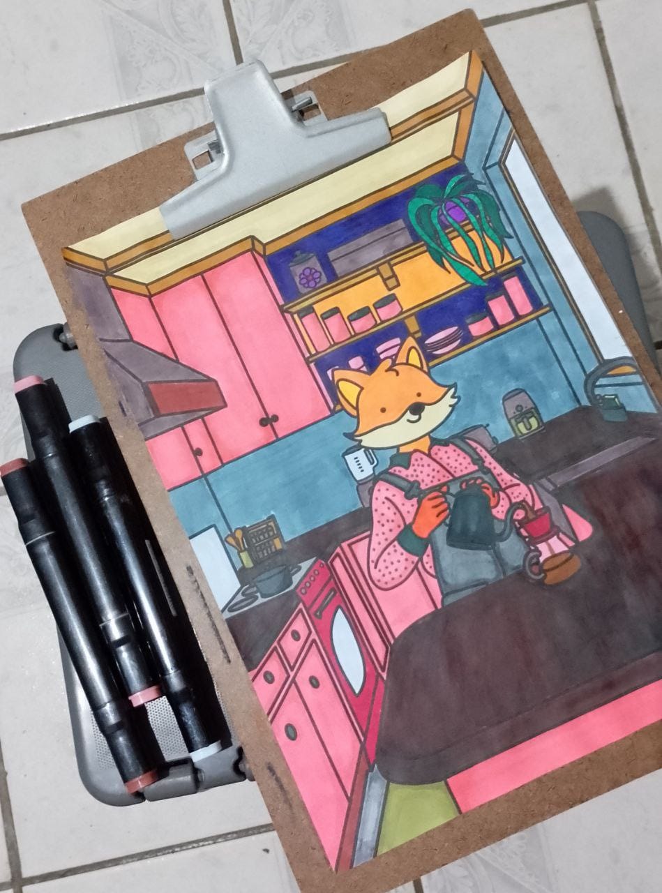 A imagem mostra uma ilustração presa a uma prancheta, de uma personagem raposa antropomórfica em um ambiente de cozinha. A raposa raposa tem características humanas, como vestimentas e a capacidade de realizar atividades manuais; O cenário é uma cozinha com armários cor-de-rosa, prateleiras com utensílios e plantas, e uma janela que parece dar para um ambiente externo; A raposa está filtrando café; O estilo da ilustração é colorido e com traços que remetem a desenhos animados ou ilustrações infantis. Ao lado do desenho há 3 canetas de corpo preto e tampas coloridas. A imagem mostra uma ilustração presa a uma prancheta, de uma personagem raposa antropomórfica em um ambiente de cozinha. A raposa raposa tem características humanas, como vestimentas e a capacidade de realizar atividades manuais; O cenário é uma cozinha com armários cor-de-rosa, prateleiras com utensílios e plantas, e uma janela que parece dar para um ambiente externo; A raposa está filtrando café; O estilo da ilustração é colorido e com traços que remetem a desenhos animados ou ilustrações infantis. Ao lado do desenho há 3 canetas de corpo preto e tampas coloridas.