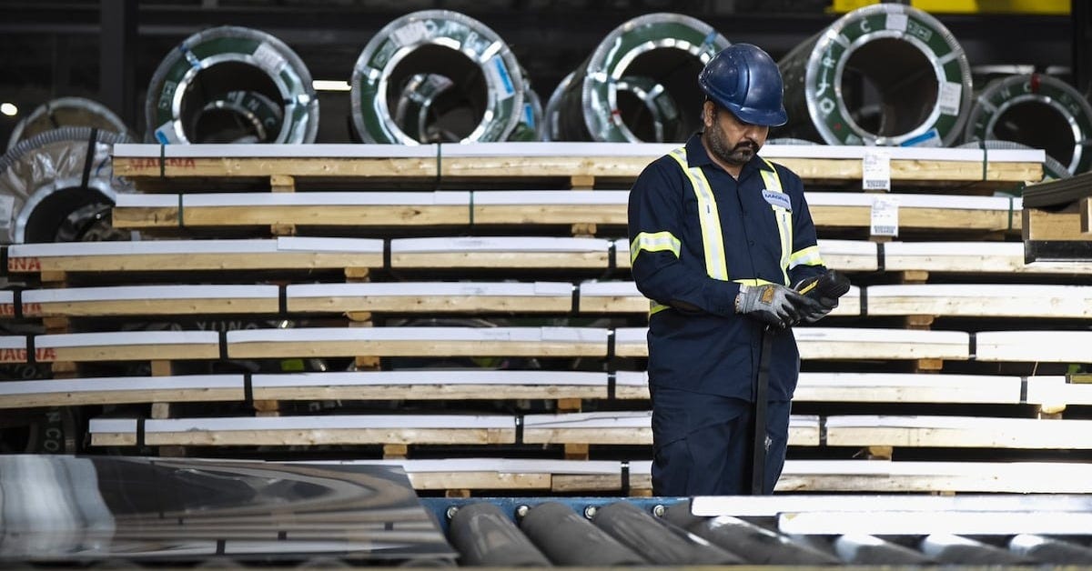Feds announce $1B loan program for steel and aluminum businesses