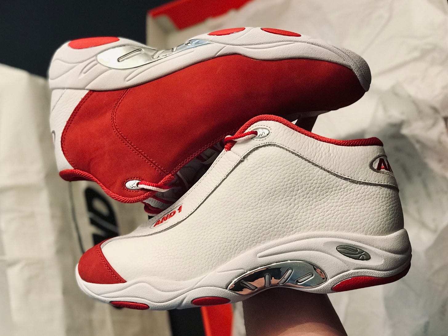 Just needed a thumbnail and I liked this photo. It has nothing to do with the article.