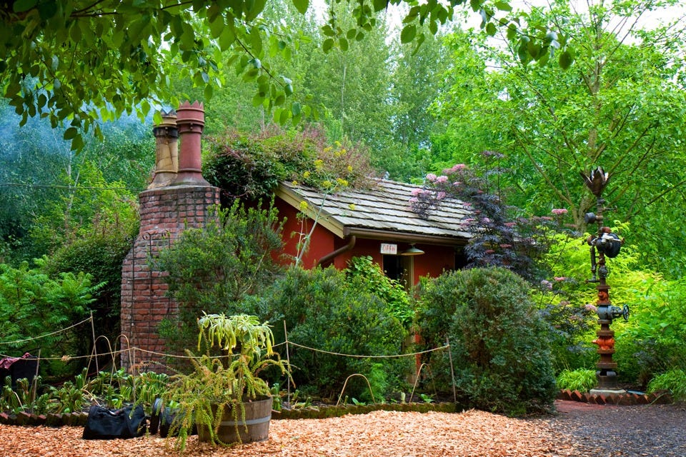 Little Red Shed bar at Edgefield