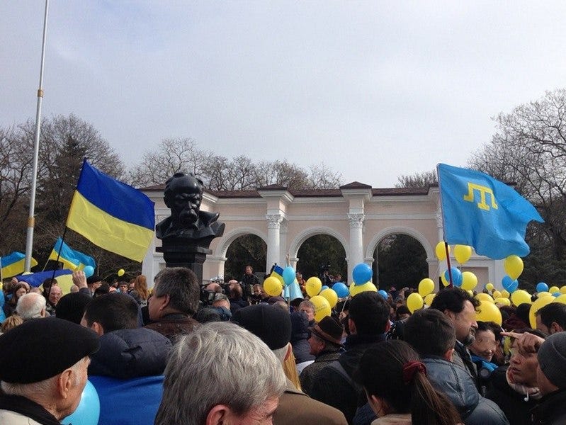 File:Pro-Ukrainian demonstration in Simferopol, 2014.jpg File:Pro-Ukrainian demonstration in Simferopol, 2014.jpg