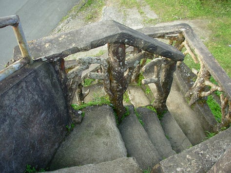 Doorways, stairs, amphitheater, shopping. Places and people of change.