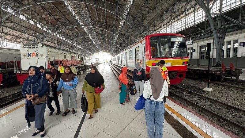 Roundup (1 May 2026): The Latest Railway and Train Travel News