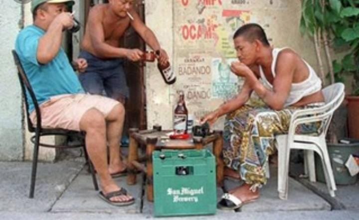 A New Generation Tries to Dignify Manila