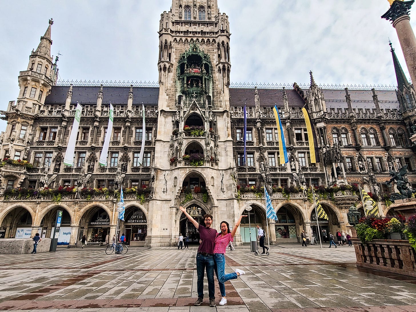 in front of the Neues Rathaus