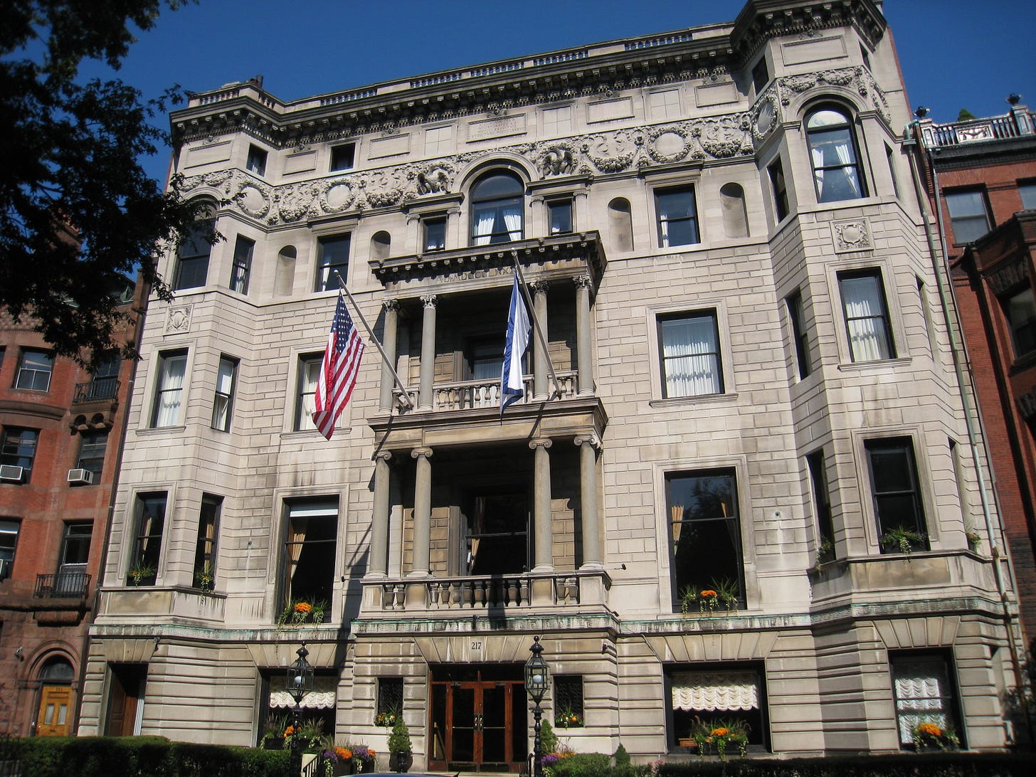 Algonquin Club - Wikipedia Algonquin Club - Wikipedia