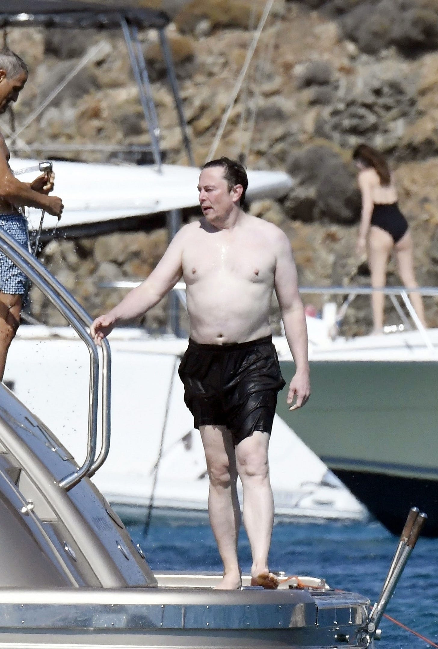 unflattering picture of billionaire douchebag Elon Musk