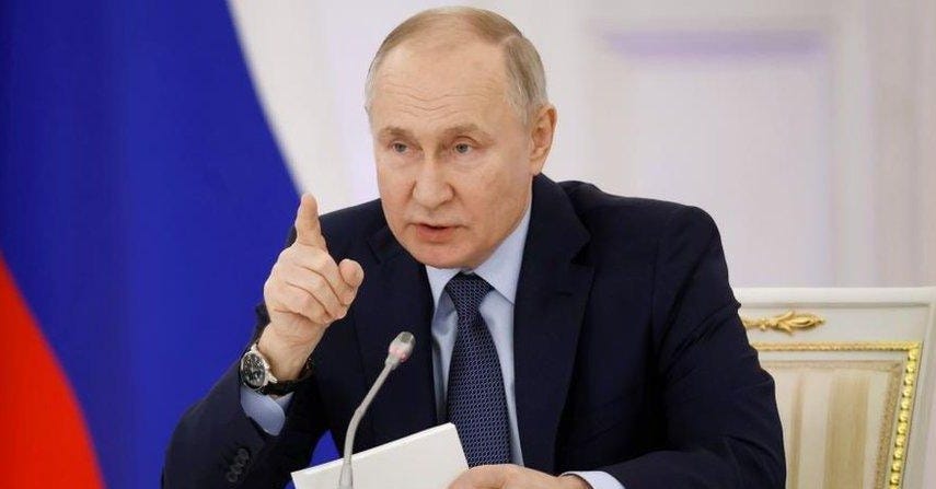 Vladimir Putin makes little mention of Ukraine in new year speech - BBC News