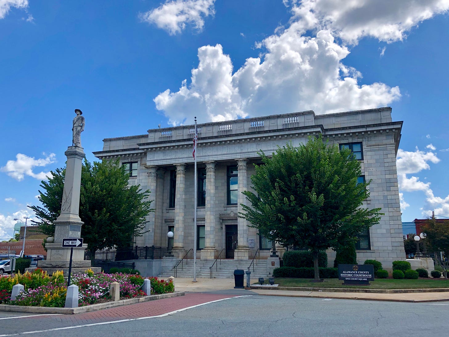 A photograph of the Alamance County Courthouse