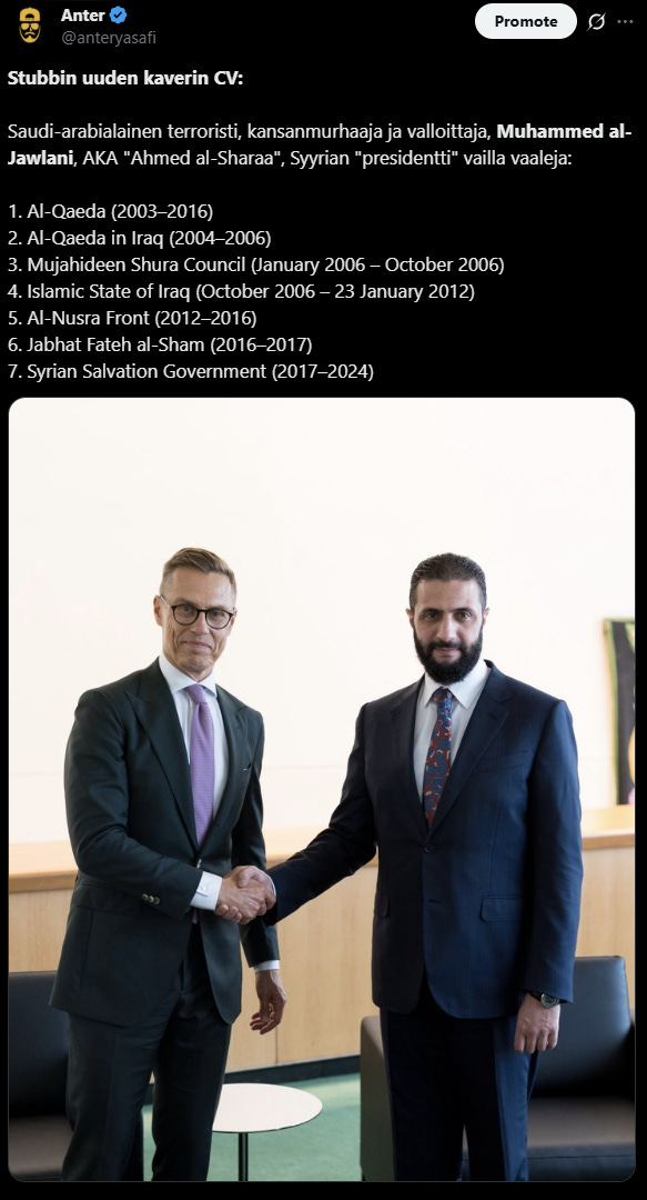 Stubb poseerasi kuvassa ‘altavastaajana’, kätteli kansanmurhaajaksi tunnustettua ISIS-terroristia ja normalisoi islamistista terrorismia Eurooppaan. Stubb poseerasi kuvassa ‘altavastaajana’, kätteli kansanmurhaajaksi tunnustettua ISIS-terroristia ja normalisoi islamistista terrorismia Eurooppaan.
